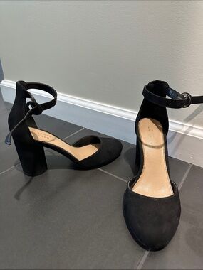 LC Lauren Conrad Black Suede Ankle-Strap Block Heels